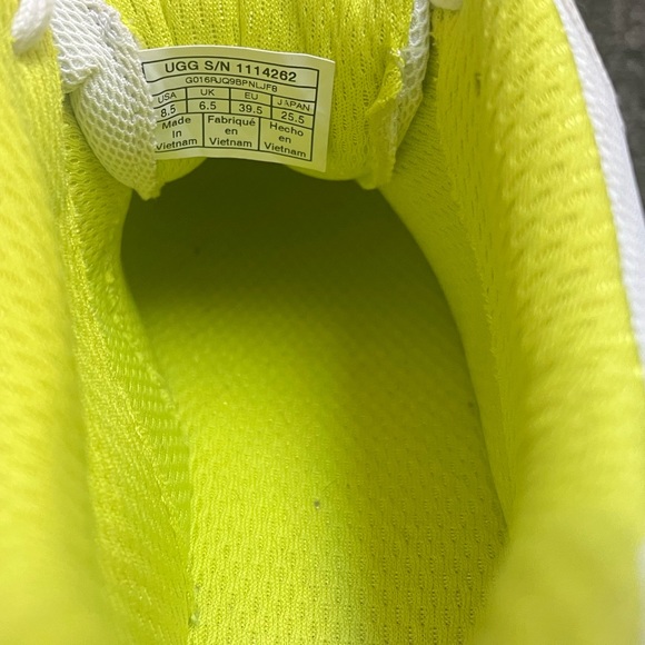 UGG Highland Lace up Sneakers women Size 8.5 - Picture 6 of 7